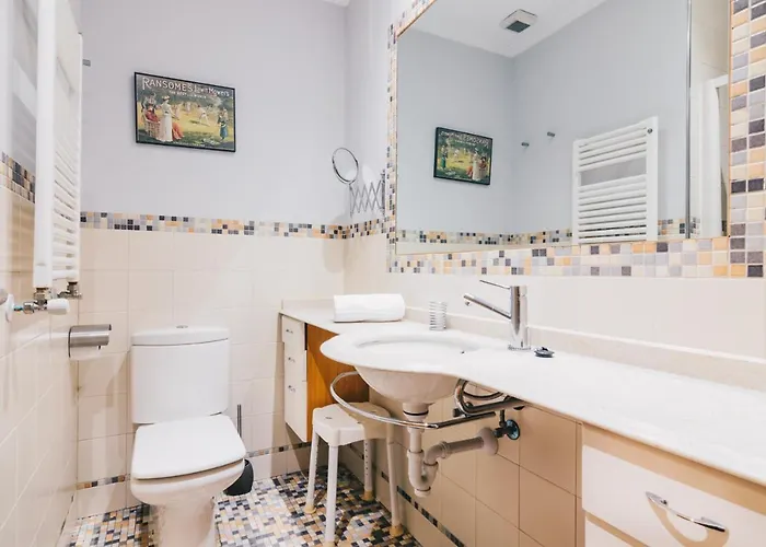 Daire Haizean By People San Sebastián